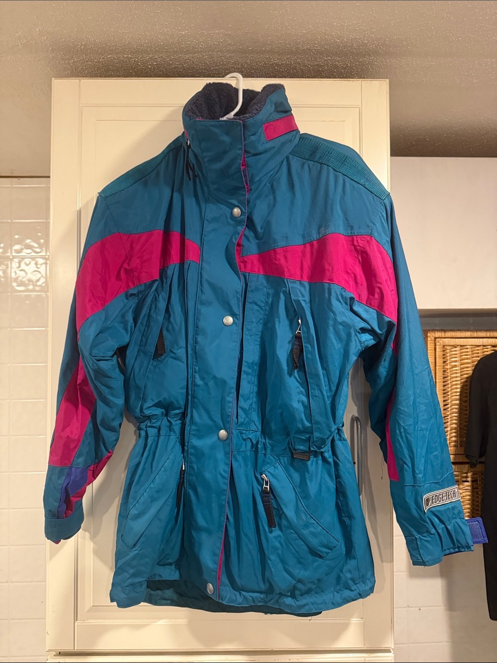 Edge tech Vintage Teal & Pink Women's Ski Jacket size medium 7:28